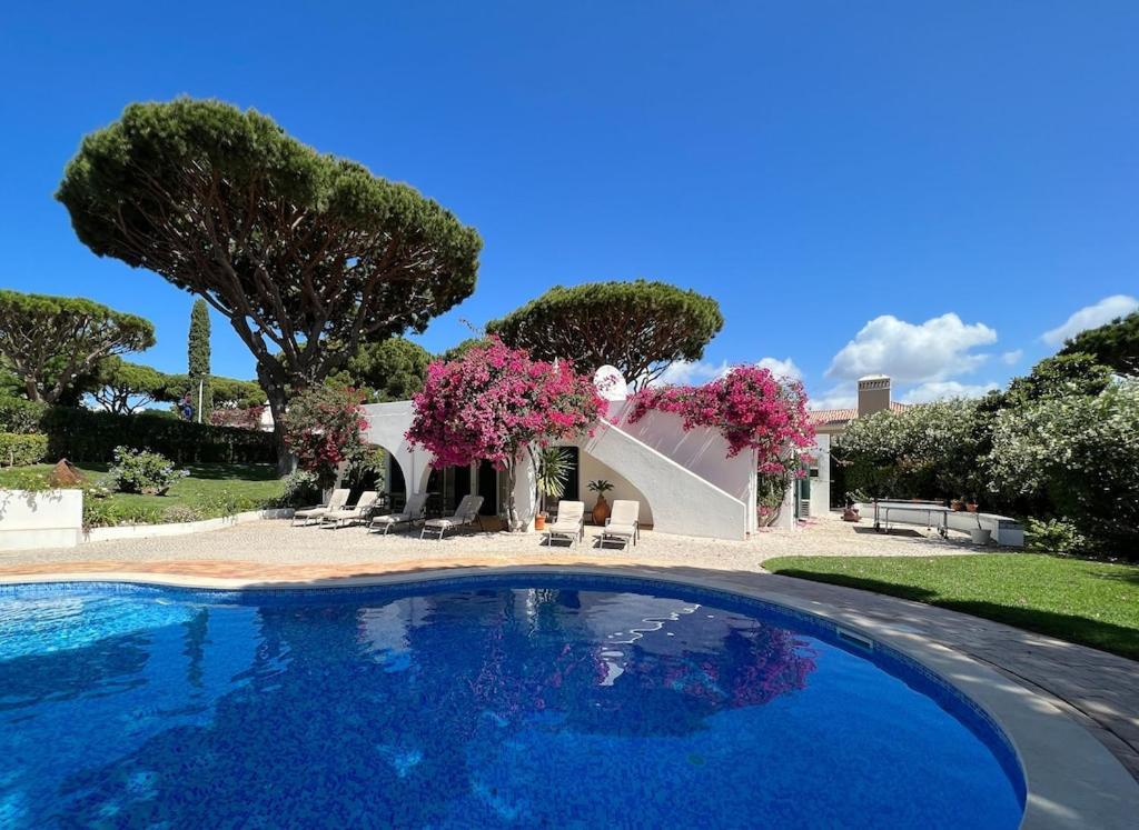 Traditional 3 Bedroom Villa With Great Pool In The Heart Of Vale Do Lobo Dış mekan fotoğraf