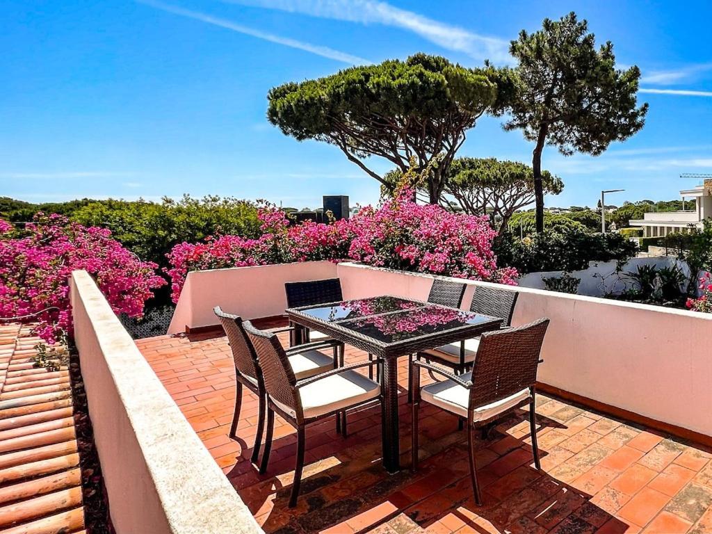 Traditional 3 Bedroom Villa With Great Pool In The Heart Of Vale Do Lobo Dış mekan fotoğraf